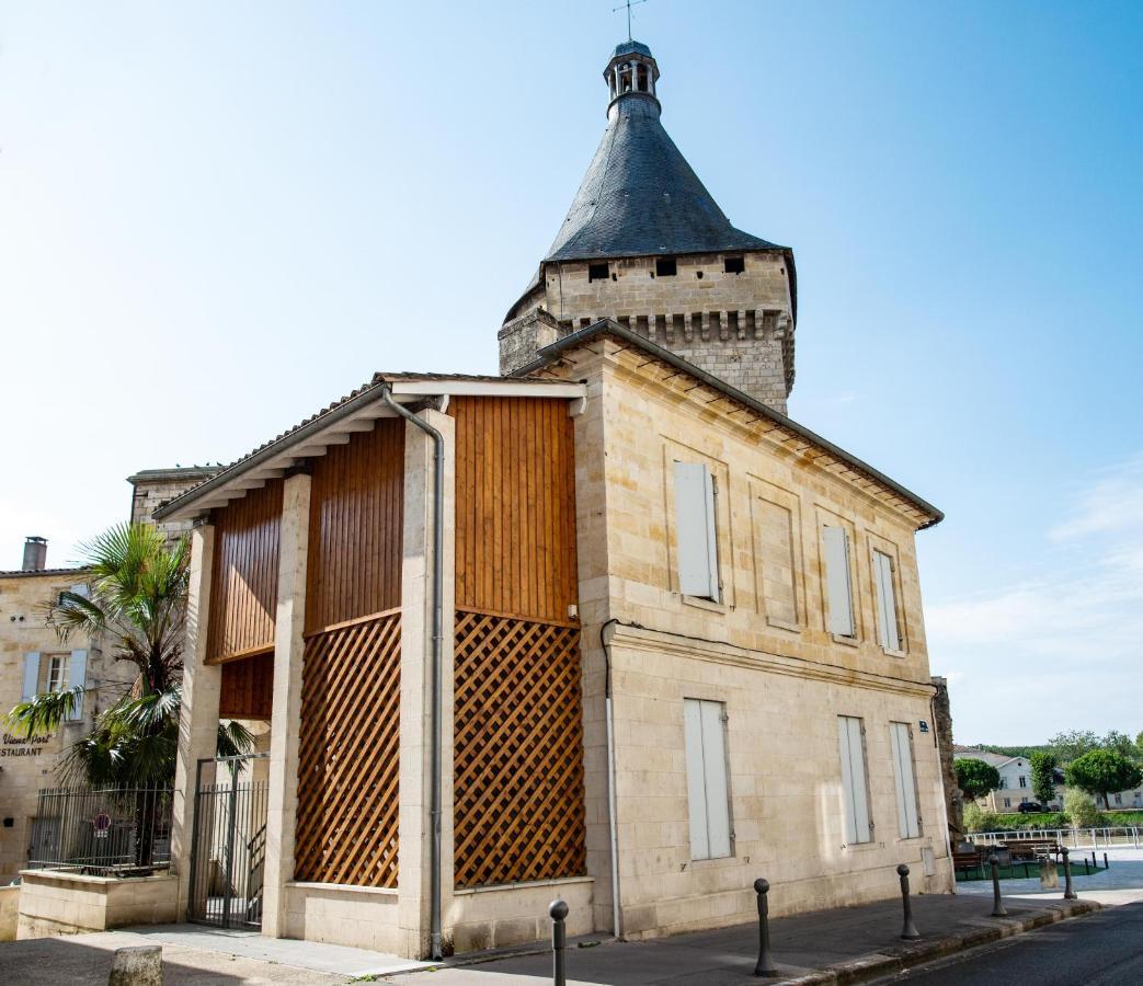 Logis Hotel De La Tour Libourne Exteriör bild