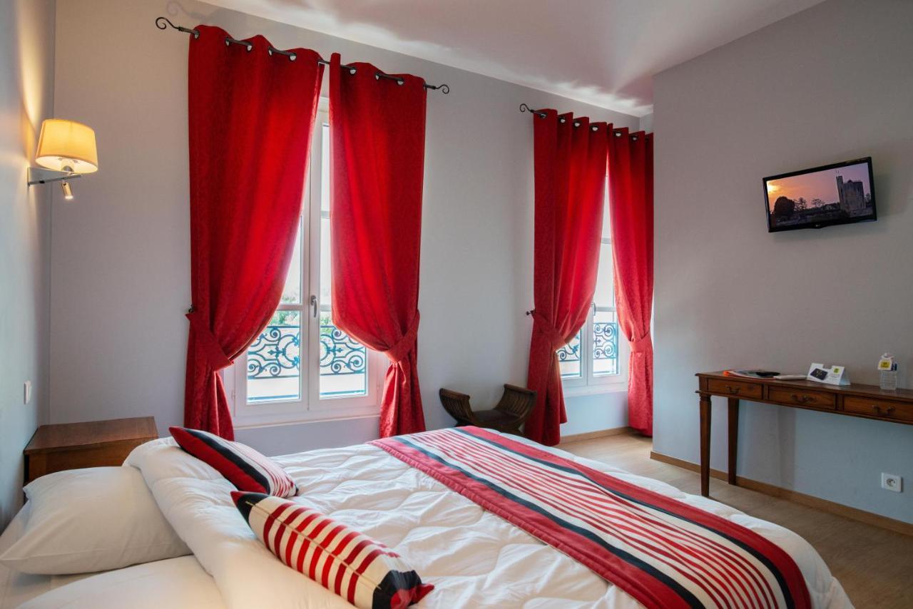 Logis Hotel De La Tour Libourne Exteriör bild